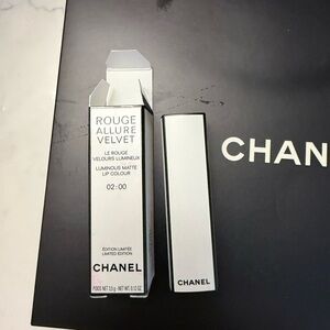 CHANEL Rouge Allure Velvet Lipstick 02:00